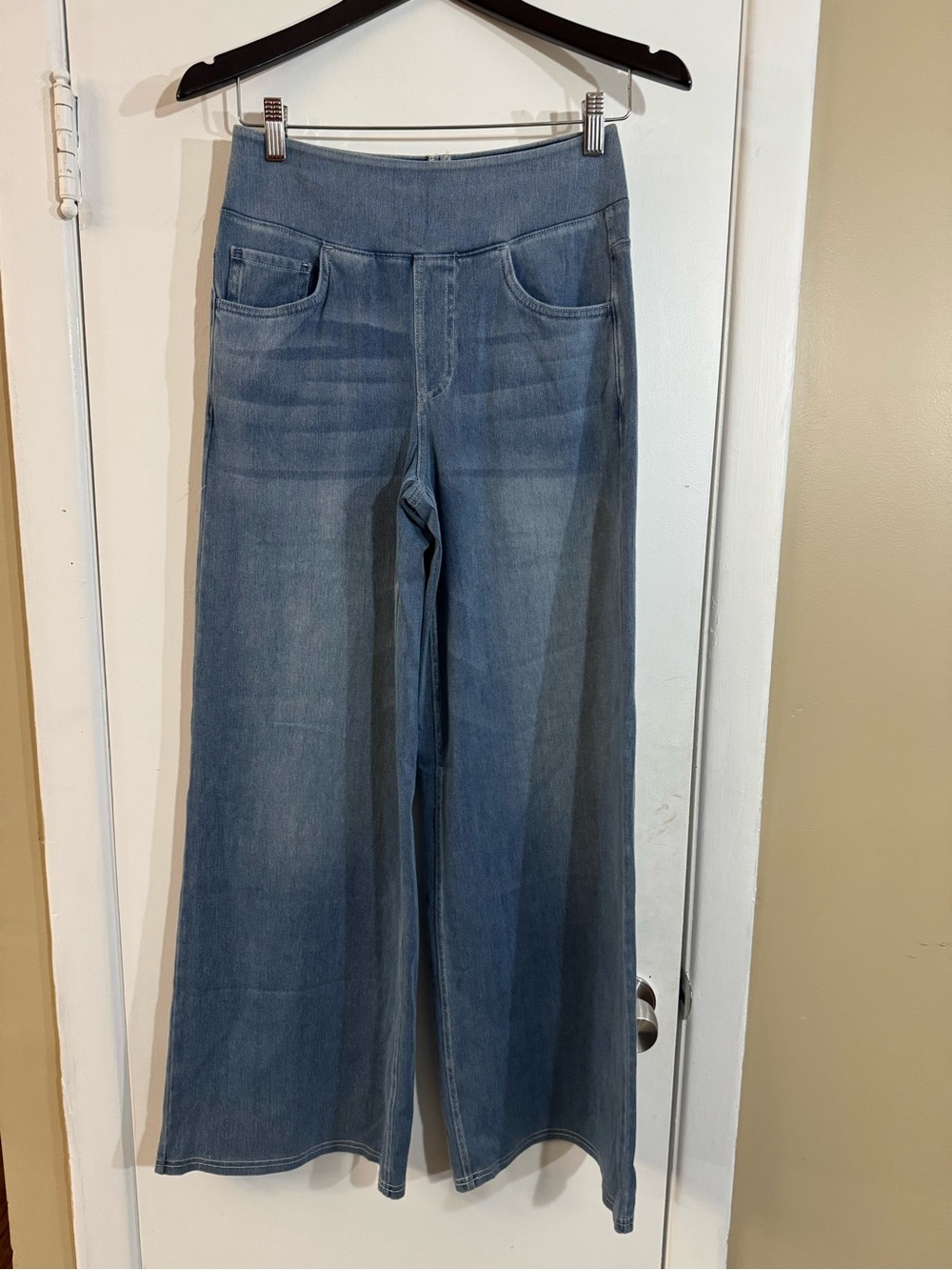 HALARA Light Blue Wide-Leg Women’s Jeans